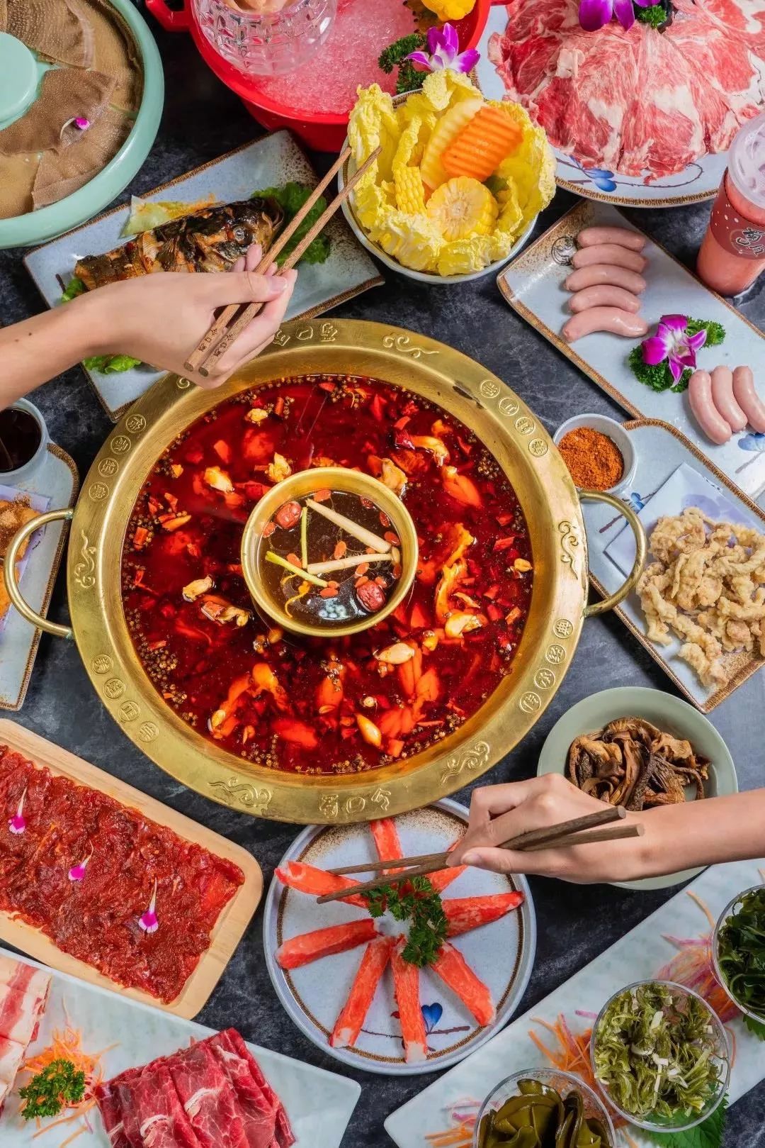 「魔都平价火锅大全」人均不足百元,吃到扶墙走__凤凰网