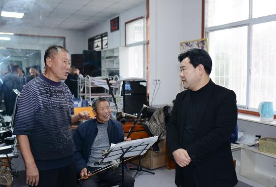 方城县委书记褚清黎到四里店镇开展主题教育基层调研活动__凤凰网