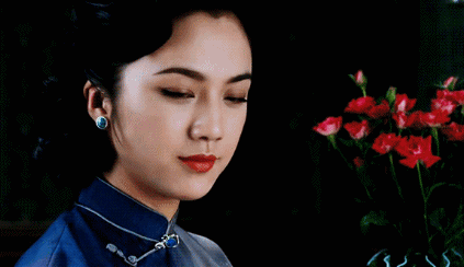 40岁汤唯翻车?把挡剑演成欢呼,当年怎么上的神坛?__凤凰网