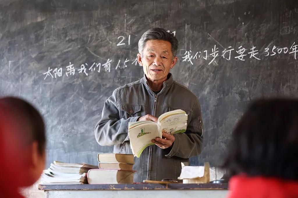 学生盒子:今年清华有多少农村学生?看完不免心酸,寒门学子难啊