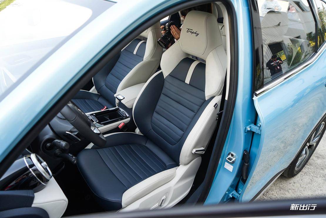 一体式座椅无论颜值还是功能性都非常强