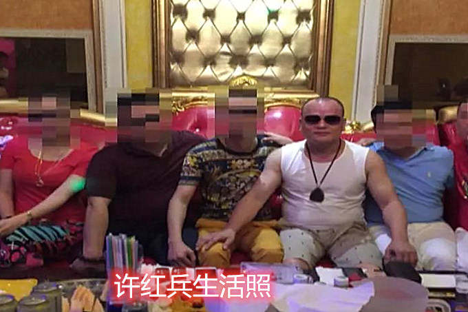 广西一黑社会覆灭逼人当众下跪树立威名公然持枪对射逞强斗狠