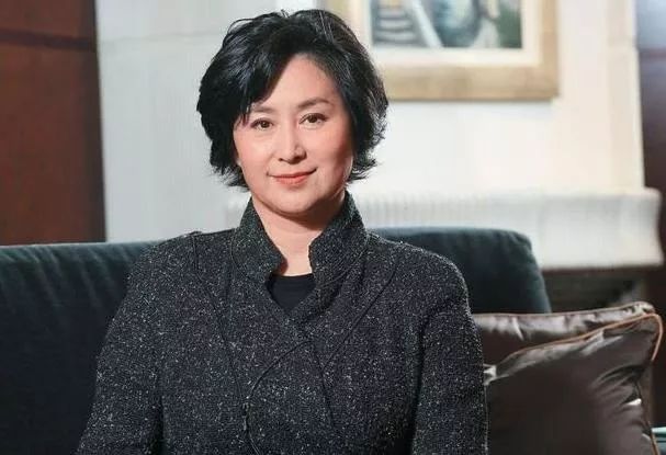 李嘉诚离场赌王之女却47亿重金入场