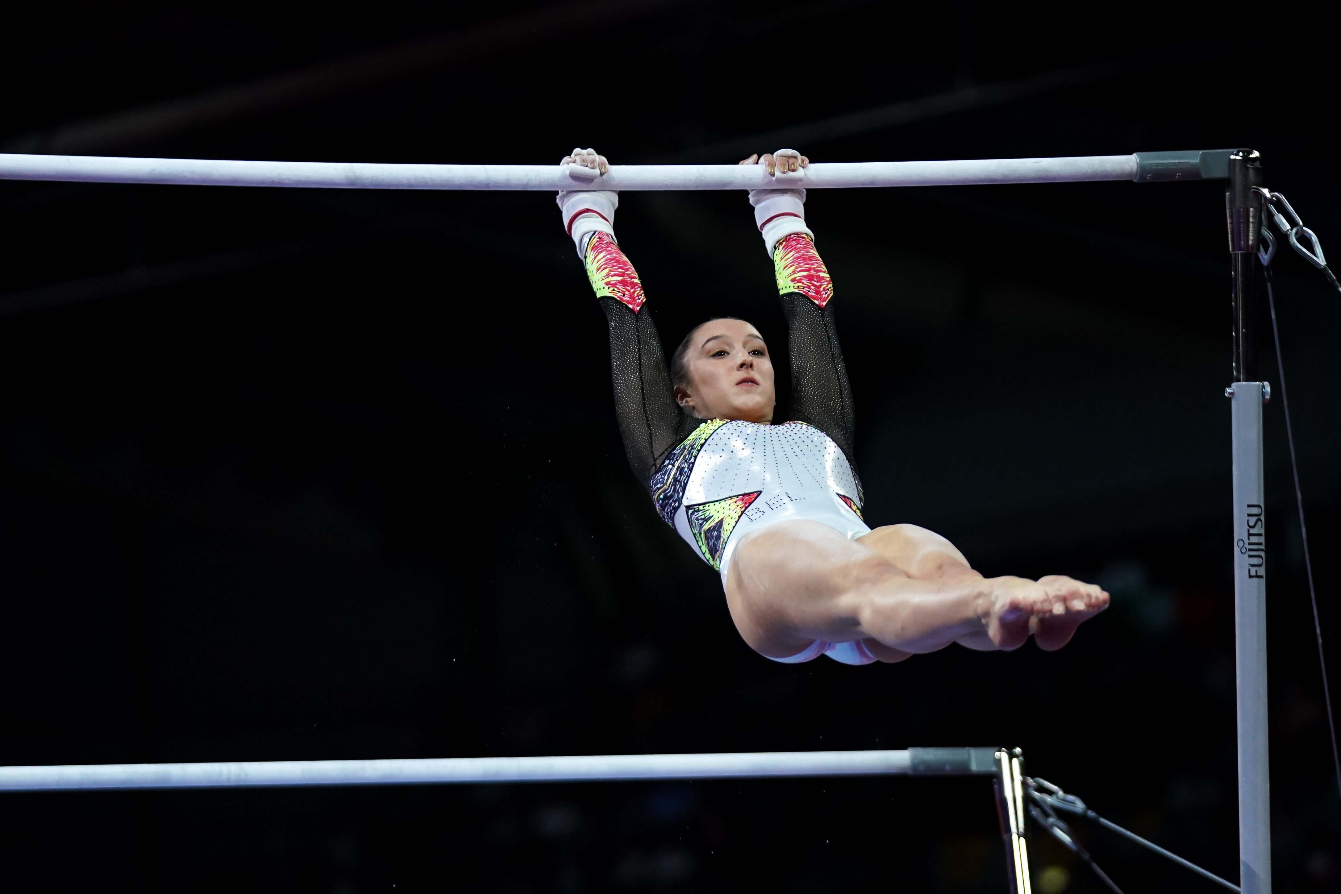 体操世锦赛高低杠决赛赛况