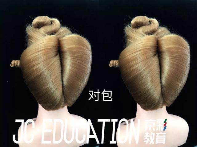 包发是发型中非常利于打理的一款,简单质朴,体现着一个淑女的美好形象