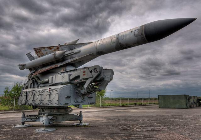 25000吨当量核弹40000米高空引爆一发摧毁整个机群