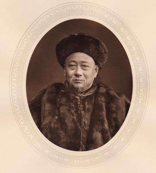 八次出国,遍访欧美,他还是只想当皇帝的好奴才