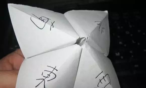 弹子盘 车  自己用木头和滚滚儿做的车 开起来超级拉风!