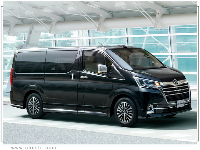 gran ace是丰田旗下的一款豪华商务车,该车型在今年10月份的东京车展