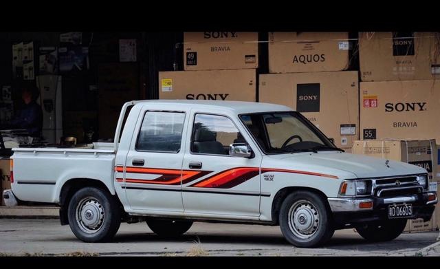一台曾经遍布国内大街小巷的经典皮卡日产d21