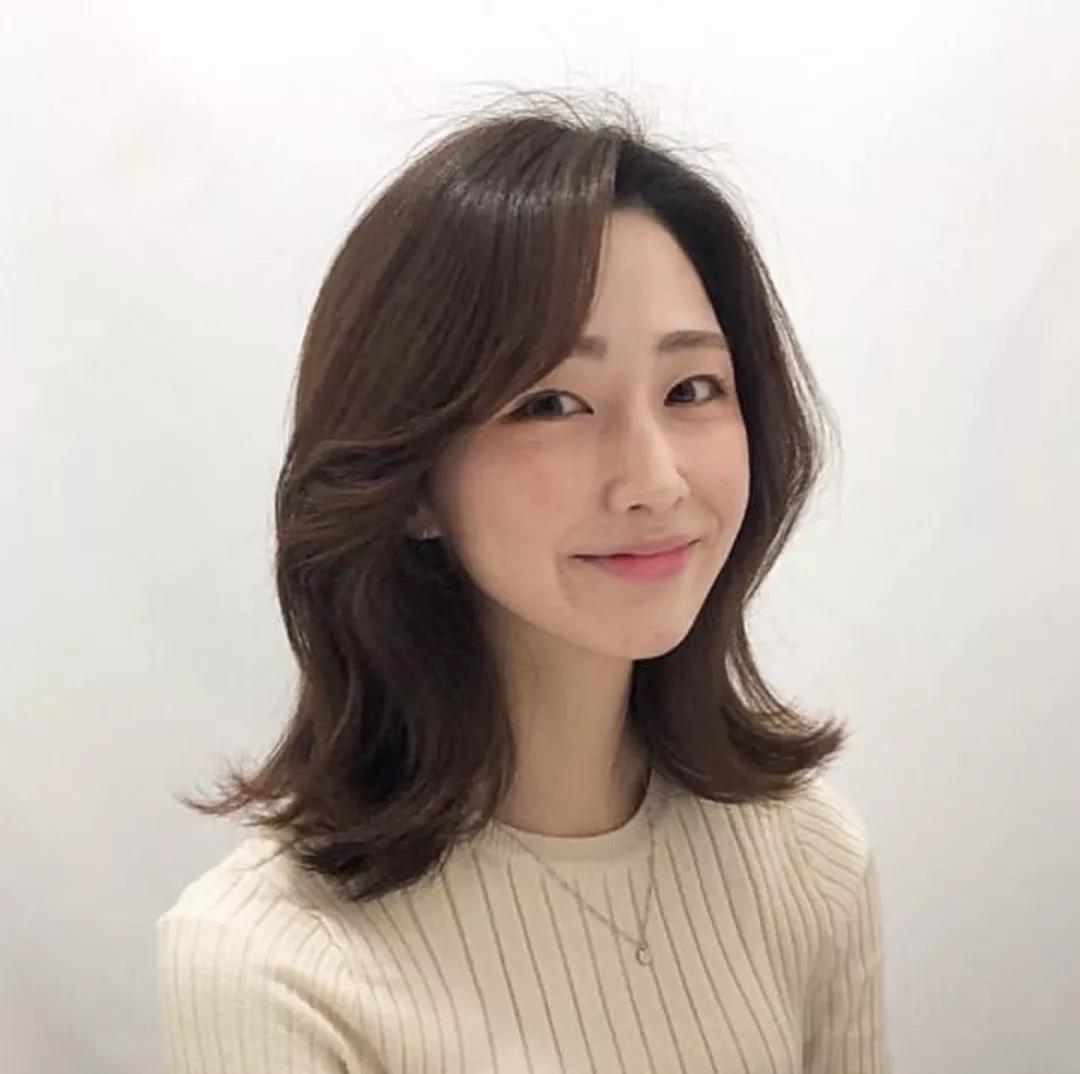 头发又变尴尬中长发?这样拯救美翻天!