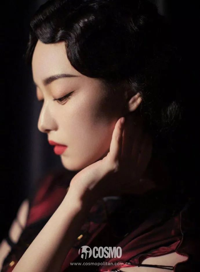 倪妮 轻轻一瞥的眼神满满都是"戏.