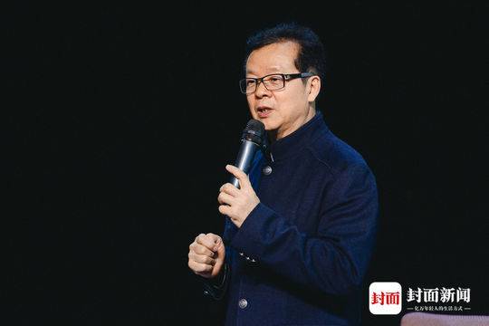 著名舞蹈理论家冯双白成都开讲:舞蹈艺术是人类保留的基因密码__凤凰网