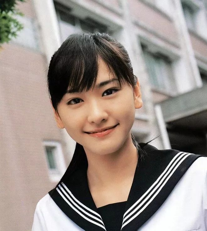 日本女性最想拥有的颜,是谁打败了新垣结衣?