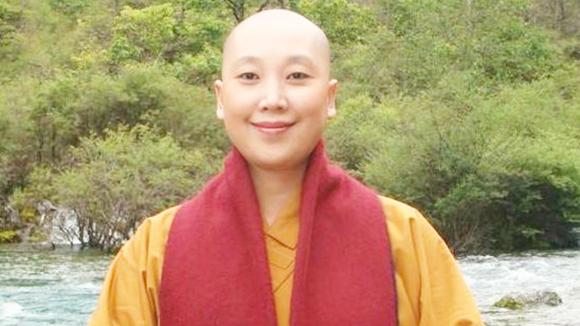 李娜一首佛教歌曲《南无阿弥陀佛》太好听了