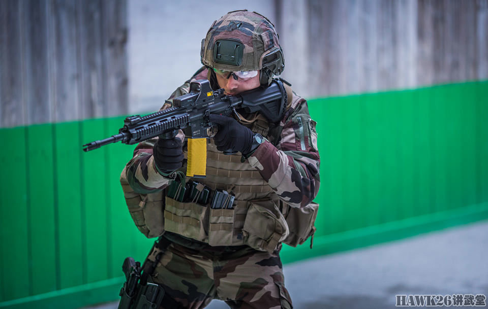 法国第35步兵团实弹训练hk416f列装之后带来甜蜜的烦恼