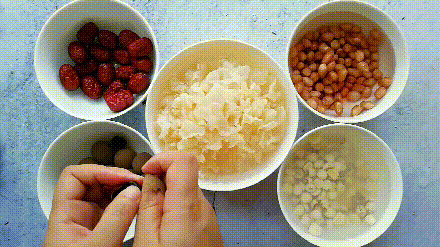 阿姨掐指吉时到,早生贵子七夕情!__凤凰网