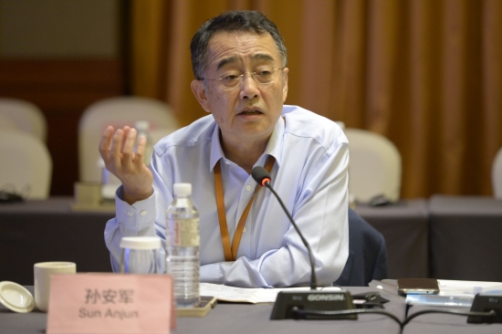 青岛桥头堡国际商务区规划国际高端研讨会举行