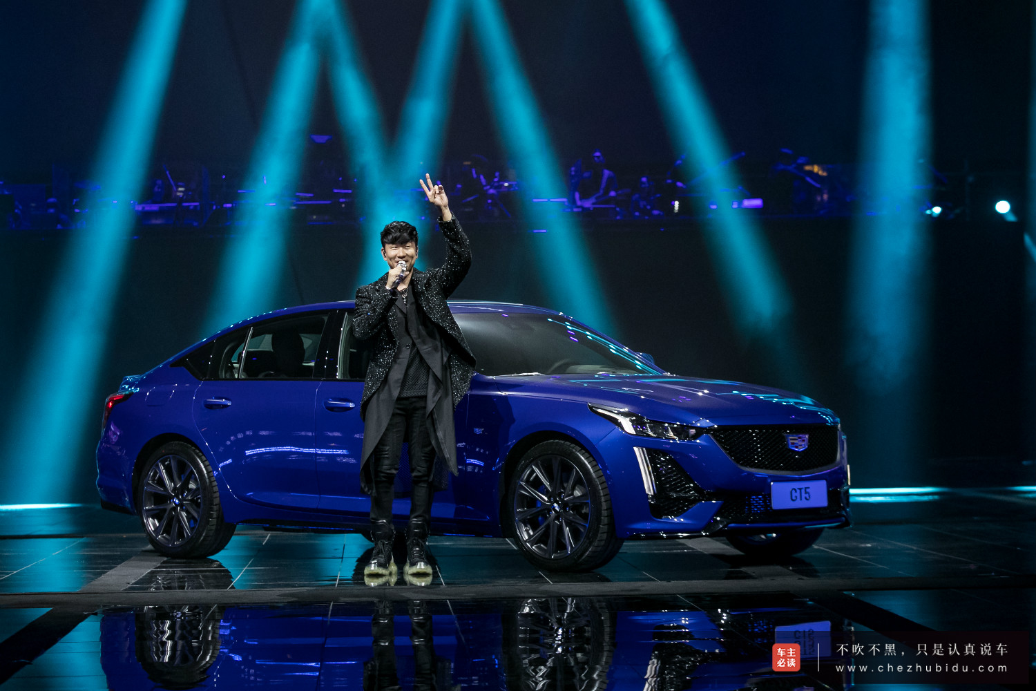 林俊杰代言ct5惊艳亮相品牌之夜凯迪拉克又来秀品味了