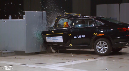 帕萨特中保研碰撞测试成绩出炉a柱大幅度弯曲