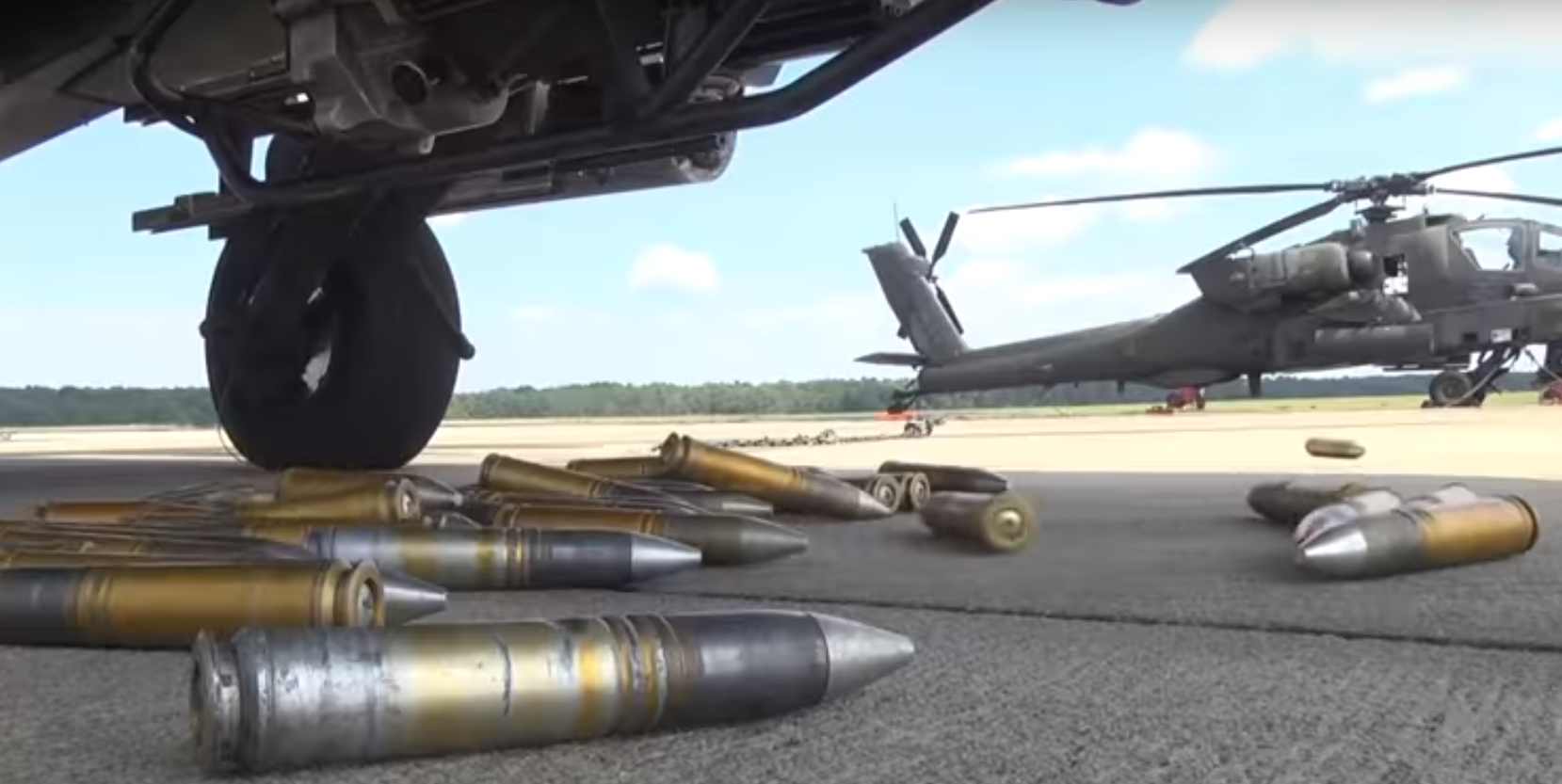 战鹰未老美国陆军持续扩大阿帕奇m230链式机炮的采购数量