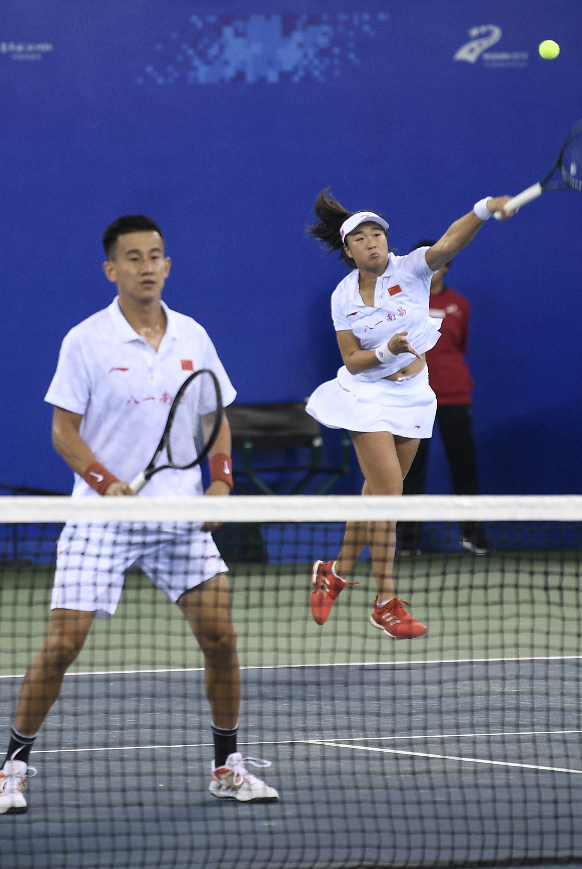 网球——混合双打:中国队包揽冠亚军