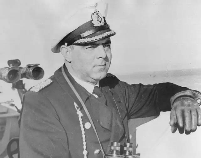 二战英国海军有多敢打驱逐舰也敢单挑德国重巡洋舰结果惨烈