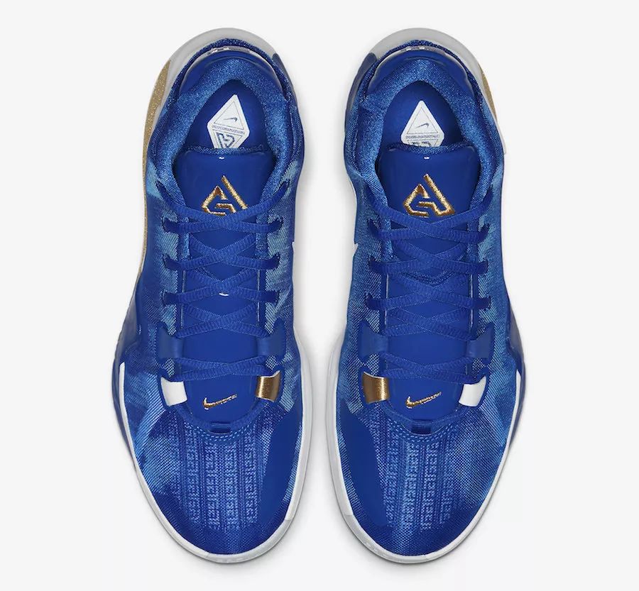 字母哥1代希腊配色国际赛场上的神兽