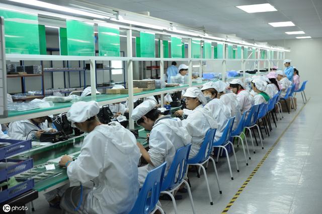 进厂打工就是没出息过来人毁掉你的不是进厂是你的不思进取