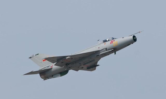 局限性,使得在其诸多改进型中,并没有对飞机的结构设计等进行重大改进