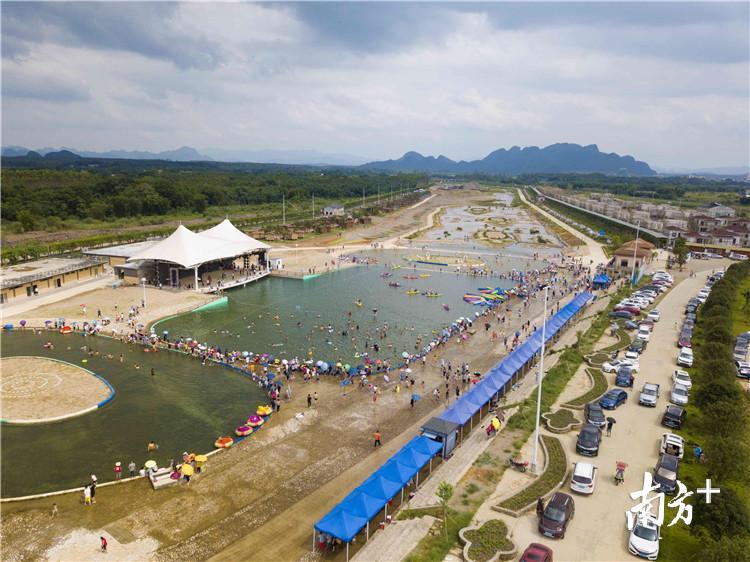 1-9月,英德市重点项目完成投资40.