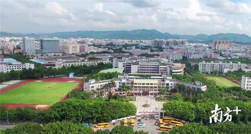 清溪中学高中部明年恢复招生,计划招生6个班312人