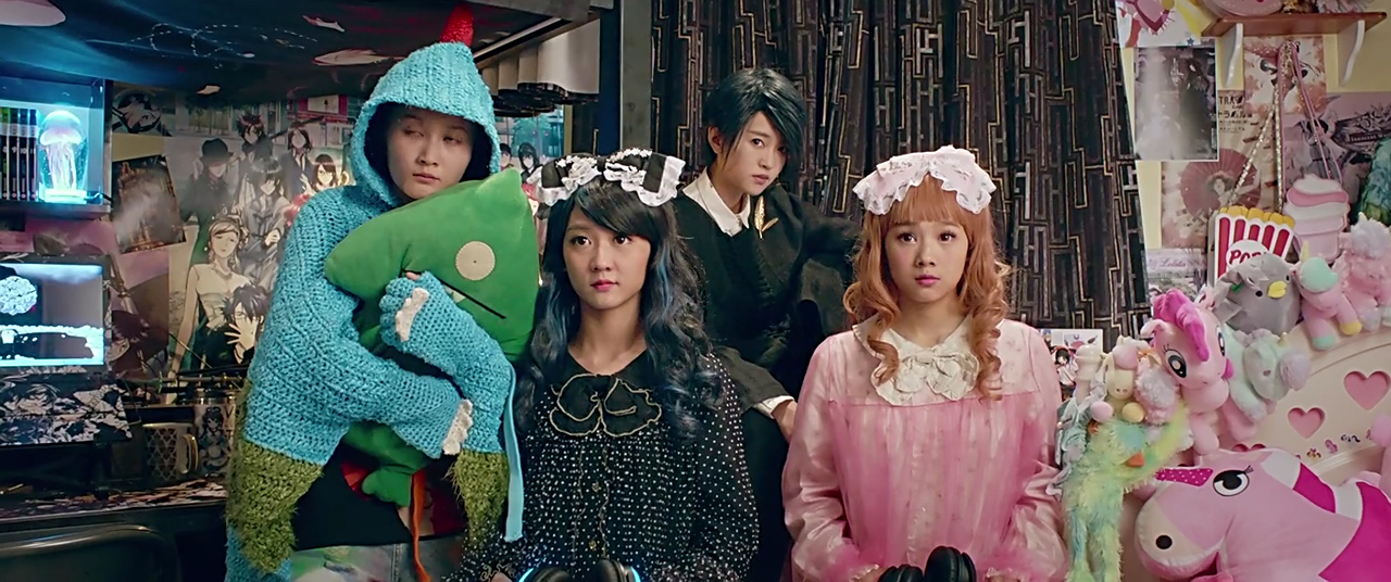 几个人决定成立名为"2.5次元"乐队,却找不到合适的练琴房.