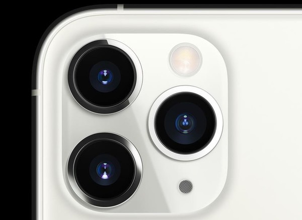 摄像头数量正在变得越来越多,即使是苹果也不例外