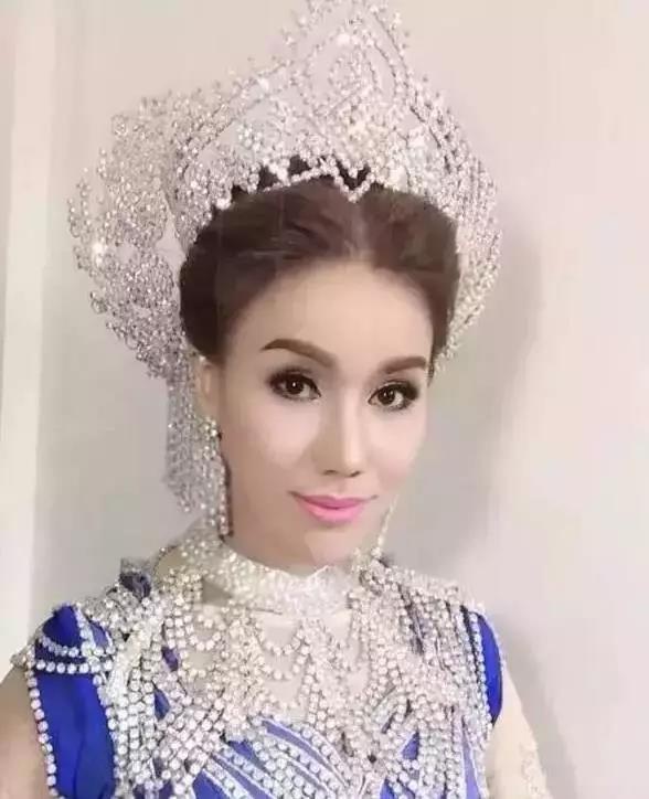 整容逆天的故事听过这么多,泰版宝贝逆袭选美皇后还是太惊人