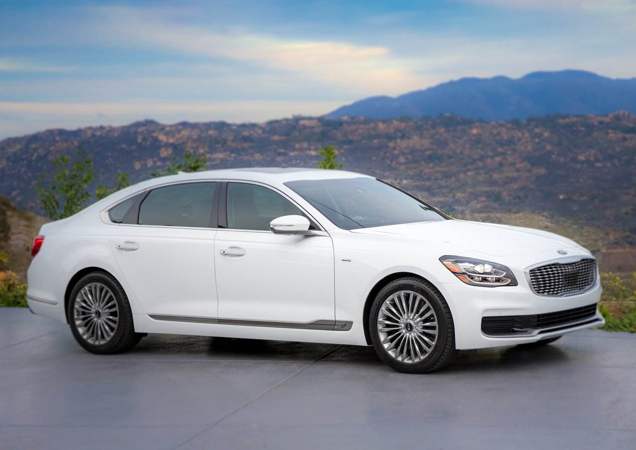 2019款起亚k900豪华轿车,颜值吸睛,网友:比得上林肯大陆吗?