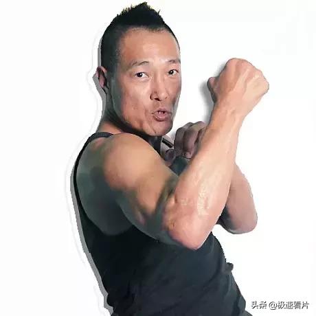 他是陈冠希的师傅成龙30年的贴身保镖最后被炒鱿鱼只分得10万