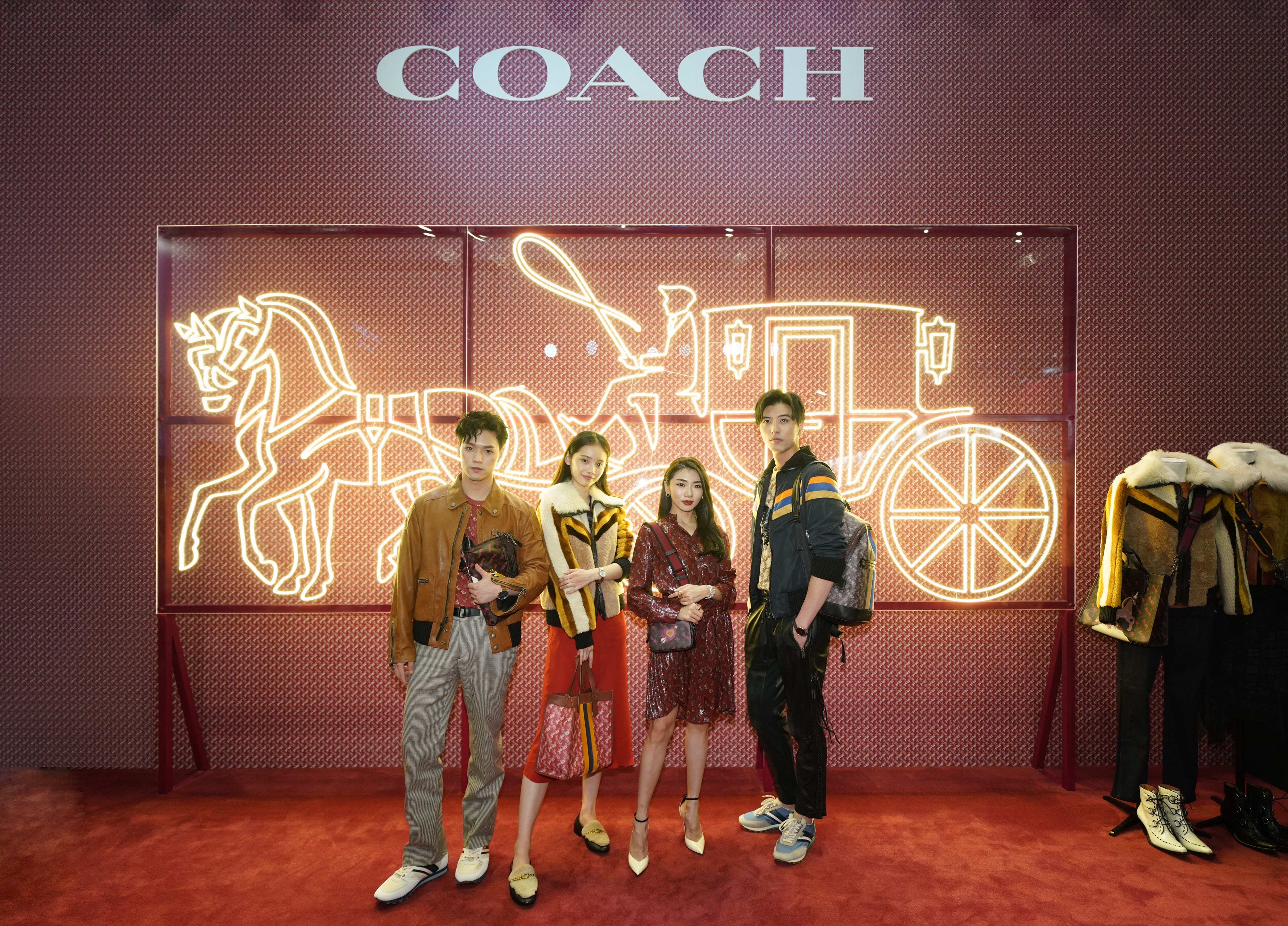 coach官网中国图片