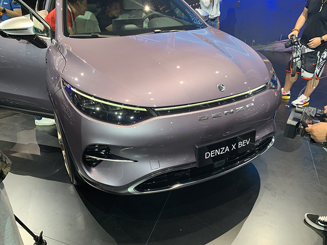 售价2898万至3578万元采用奔驰设计理念的腾势x正式上市