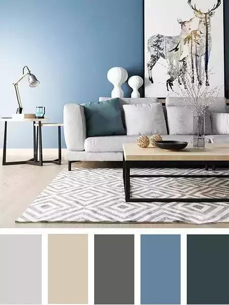 原木色 深灰 浅灰,是一个非常简约平静的色调,薄荷绿的加入似乎激活了