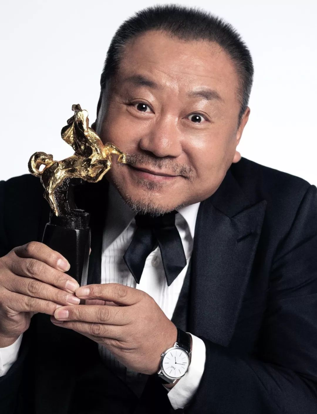 范伟今天57岁了我很想他