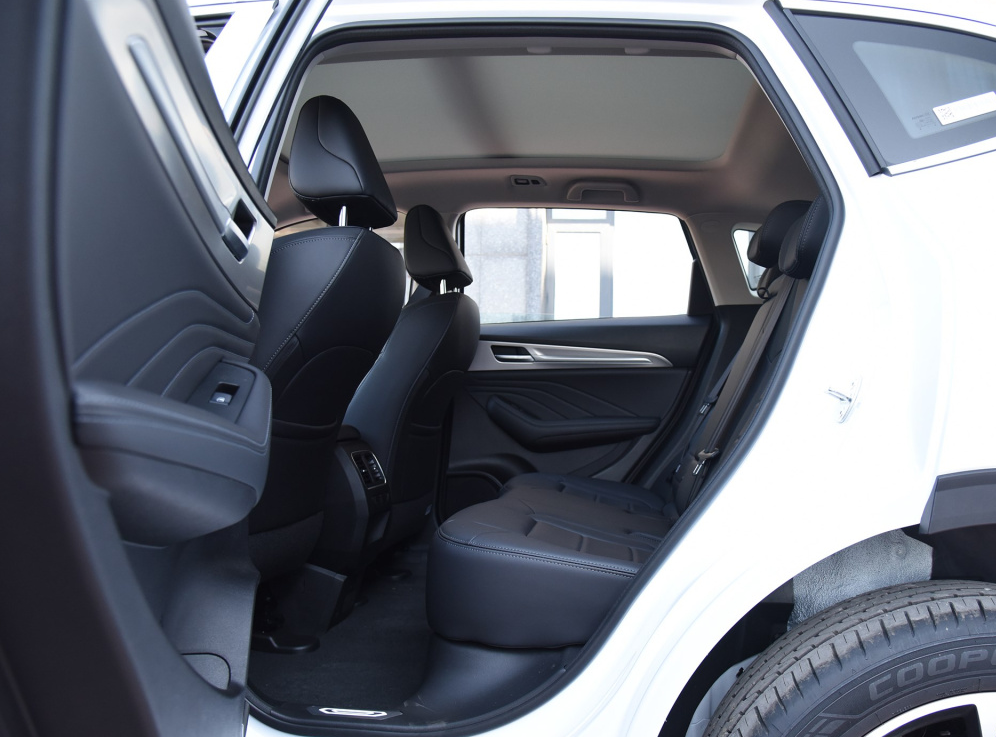 十万出头的高科技大空间suv之选,2020款哈弗f7怎么买最合适?