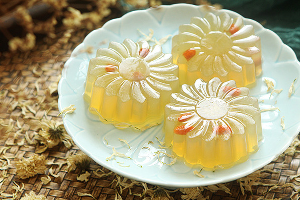 在家就能做菊花糕点,出锅家人都抢着吃,真香