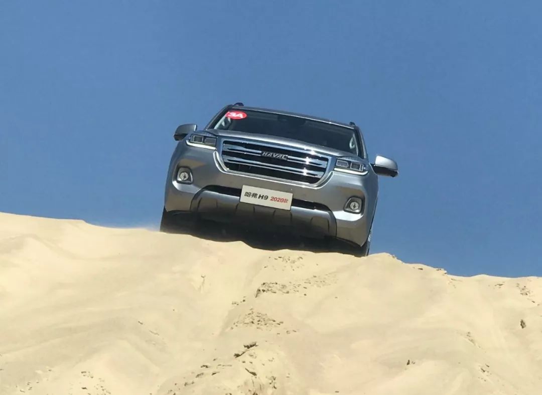 征服翁牛特沙漠中国丰田沙漠王哈弗h92020越野试驾