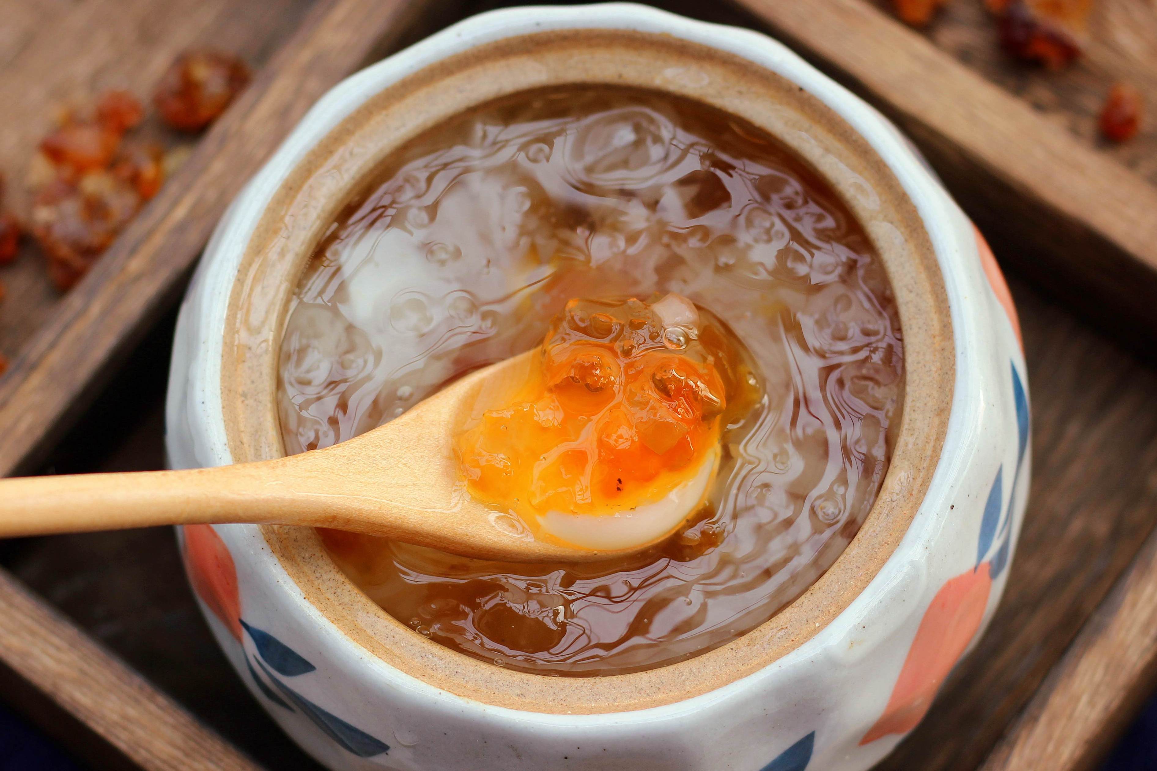 皂角米桃胶银耳汤学起来,营养健康又美味,一次可以吃两碗