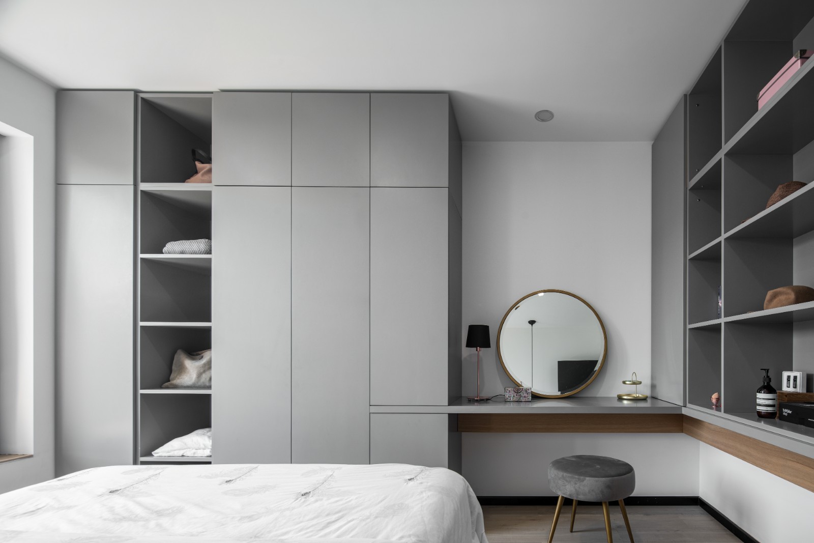 顶楼复式大改造创造一层楼为女主人腾出来独处空间