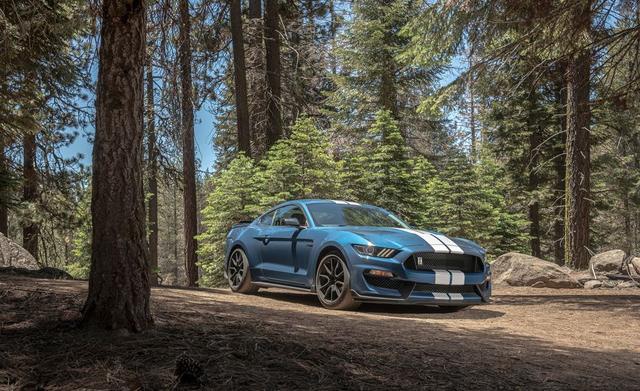 名门之后 款丰田gr Supra对决19福特野马shelby Gt350 手机凤凰网汽车 凤凰网