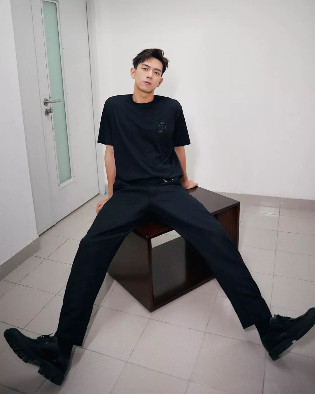 八月来了你的七月男友李现到底还能红多久