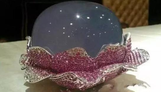 价值6亿元的玻璃种紫罗兰翡翠昭仪之星竟然也会见光死