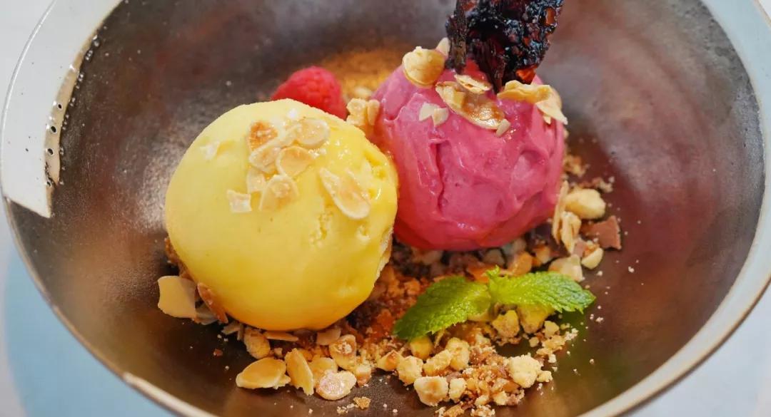 三里屯偶遇明星,都在这家"米其林"了